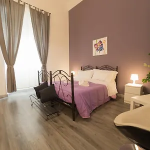 tra-letna-e-il-mare-bb.taorminaitalyhotels.com/
